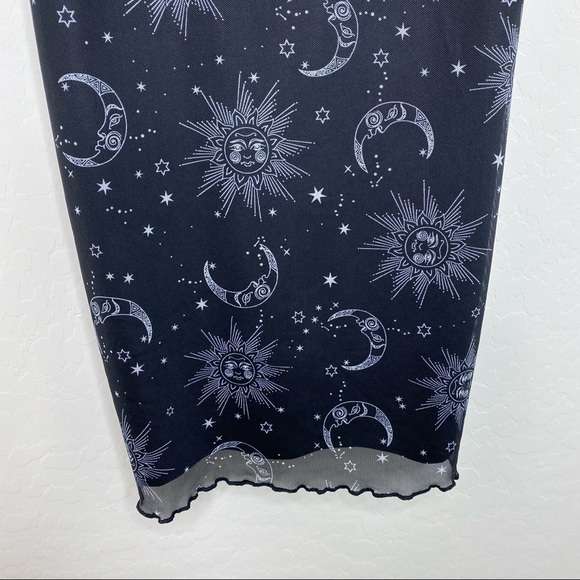 Sun & Moon Dress - Picture 4 of 8